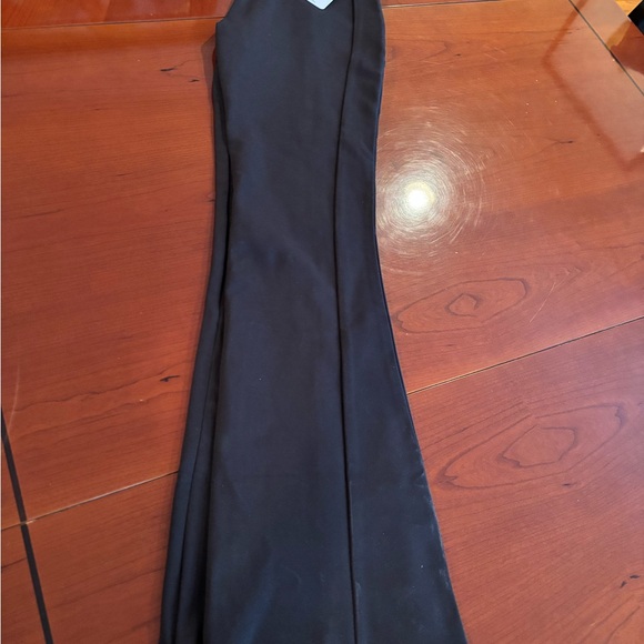 ALO Yoga Jet Black Performance bootleg Sculpt Leggings
🖤 NEW with TAGS! 🖤 - Picture 2 of 6